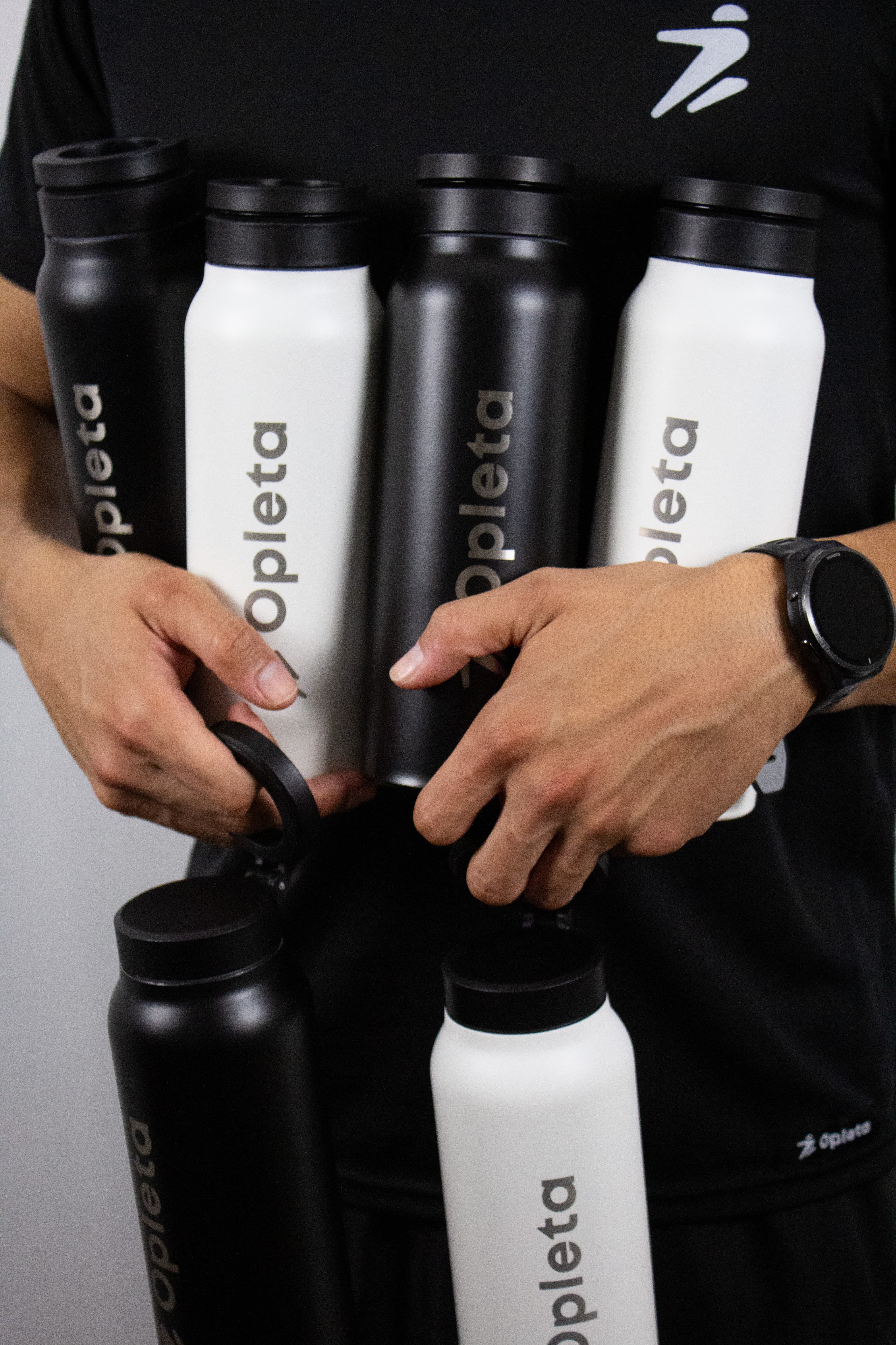 MAGNETIC WHITE BOTTLE image 7